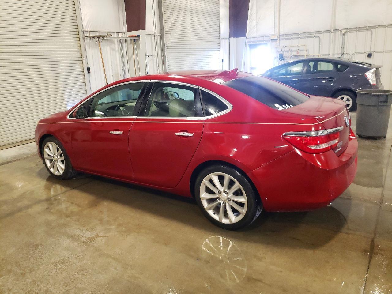2012 Buick Verano Convenience - Фото 2