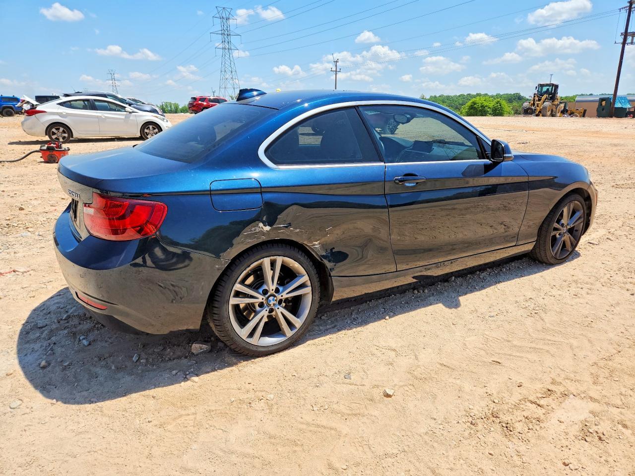 2015 BMW 228 Xi - Image 3
