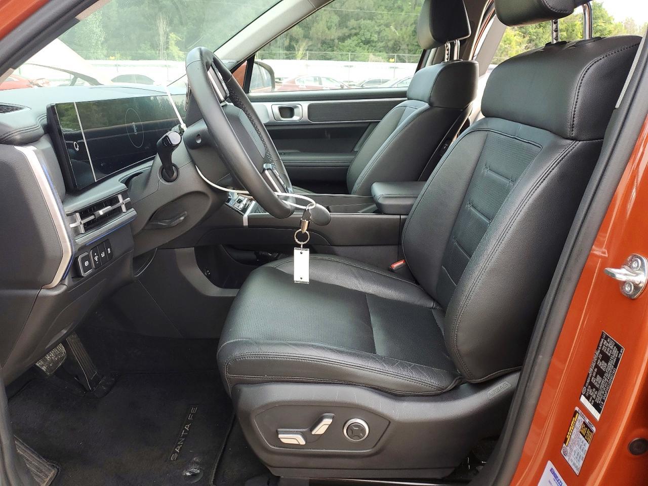 2025 Hyundai Santa Fe Limited - Image 7