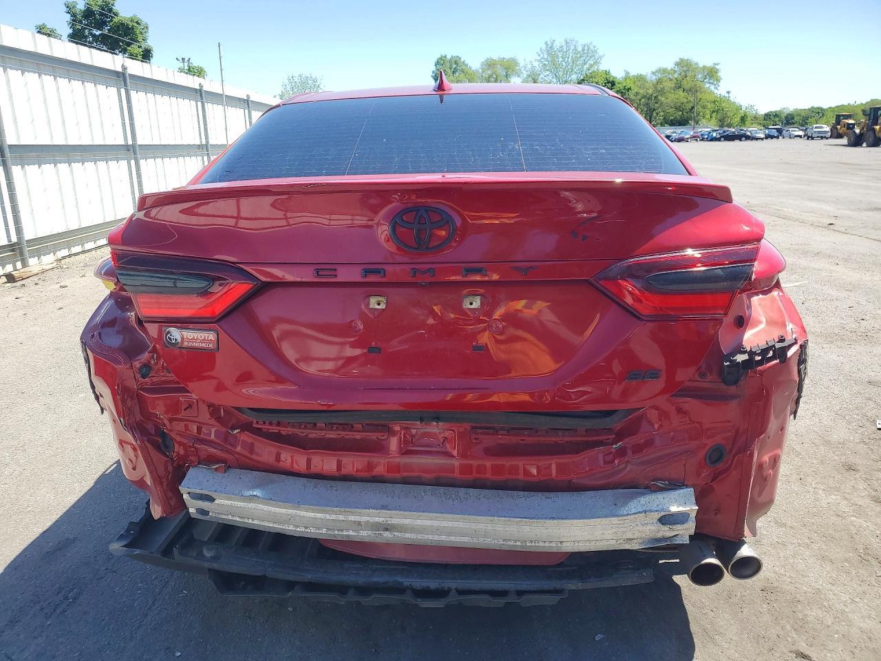 2021 Toyota Camry Se - Image 6
