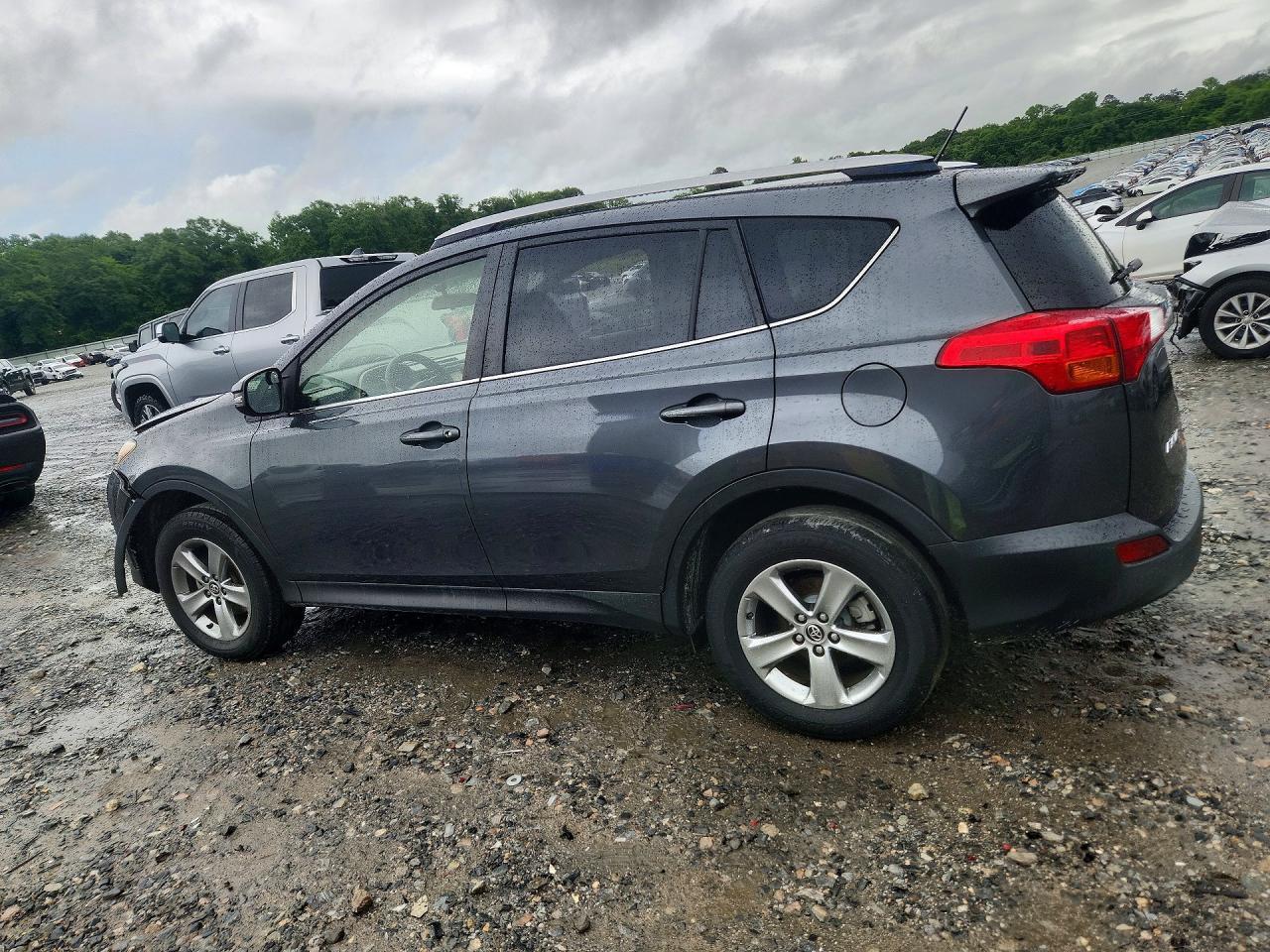 2015 Toyota Rav4 Xle - Фото 2