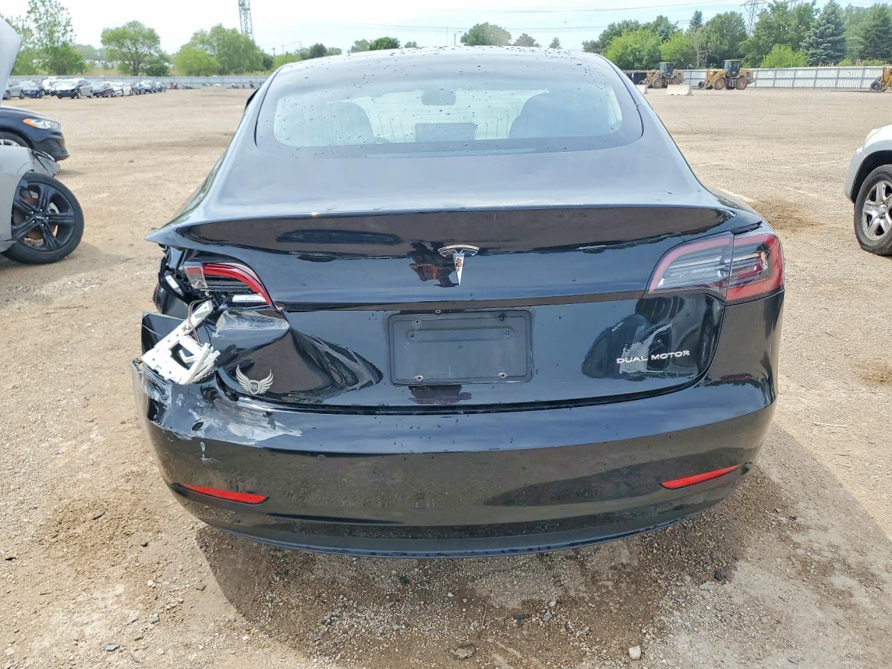2019 Tesla Model 3 - Фото 6