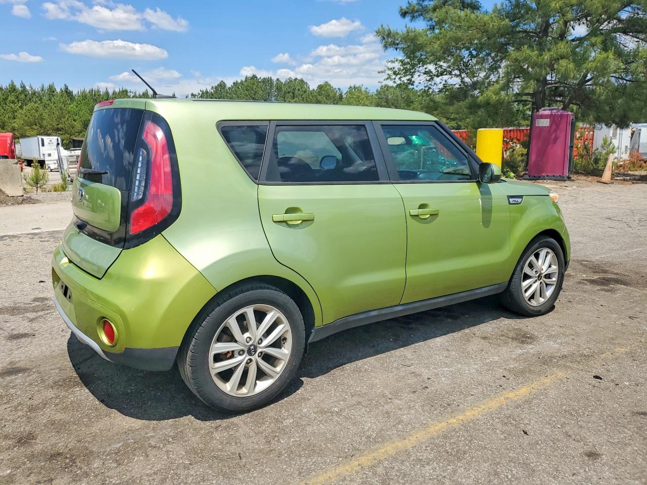 2017 Kia Soul + - Image 3