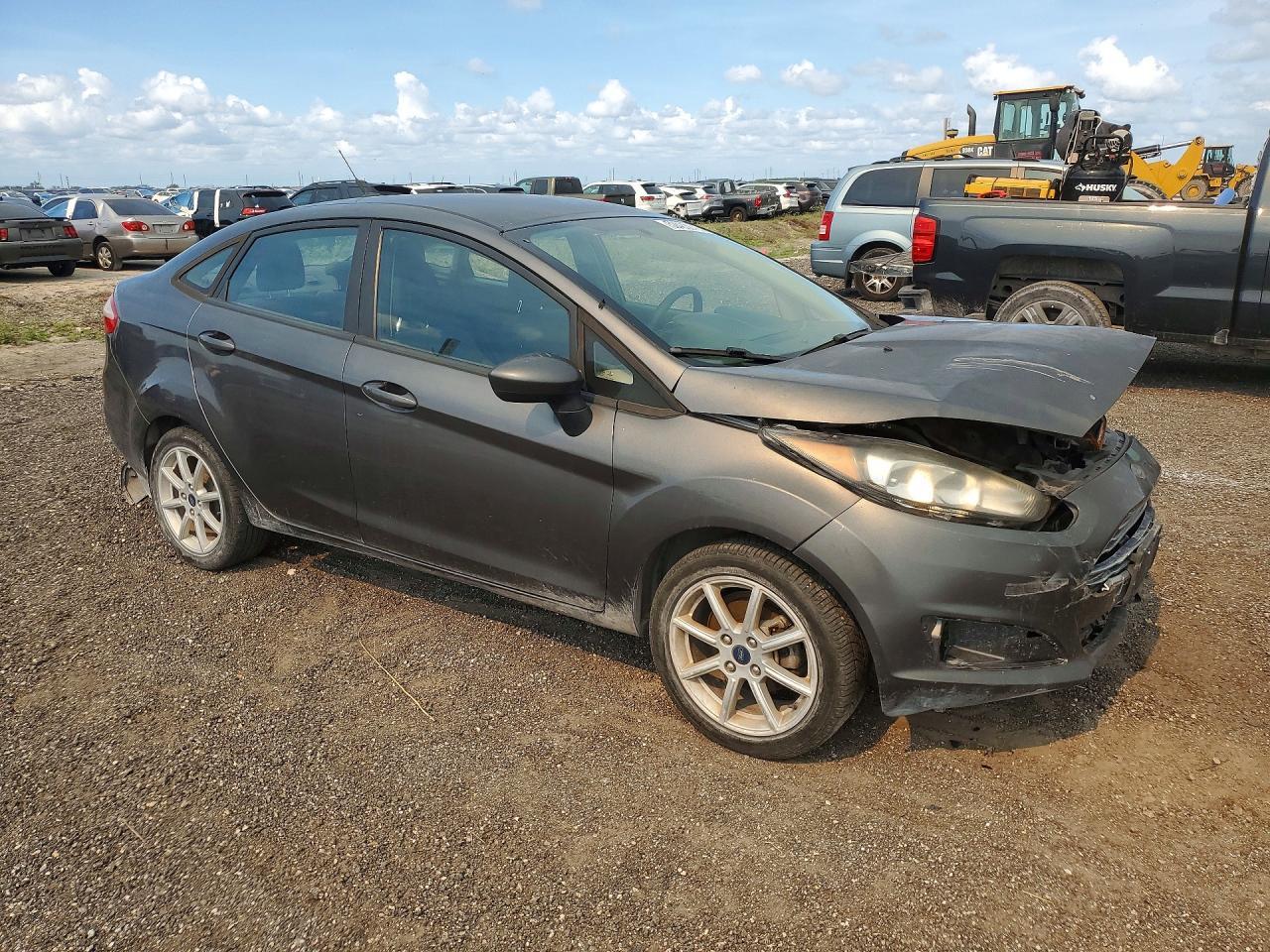 2019 Ford Fiesta Se - Image 4