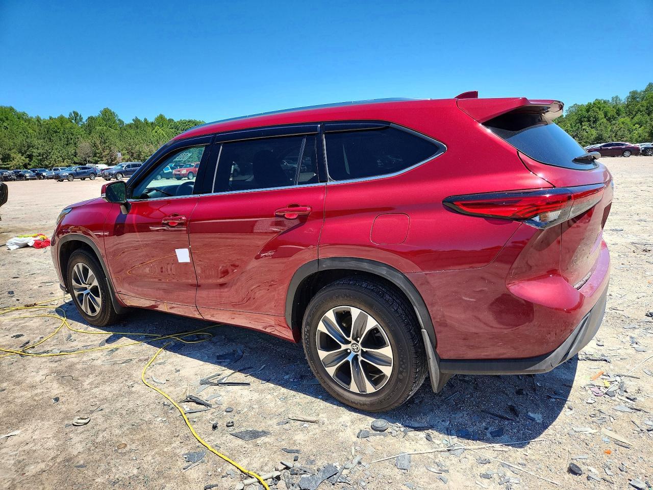 2021 Toyota Highlander Xle - Фото 2