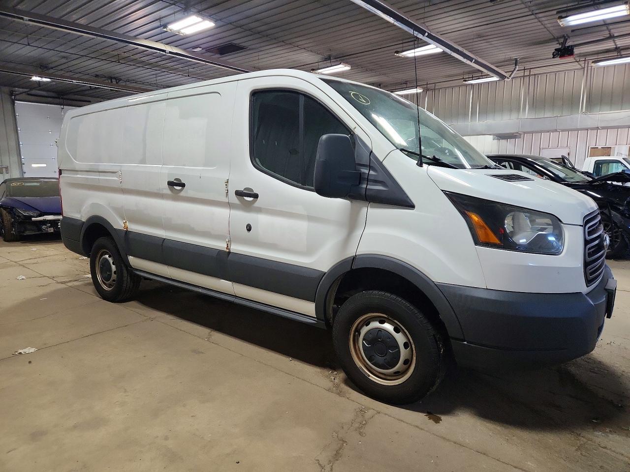 2015 Ford Transit T- - Delivery Van - Фото 4