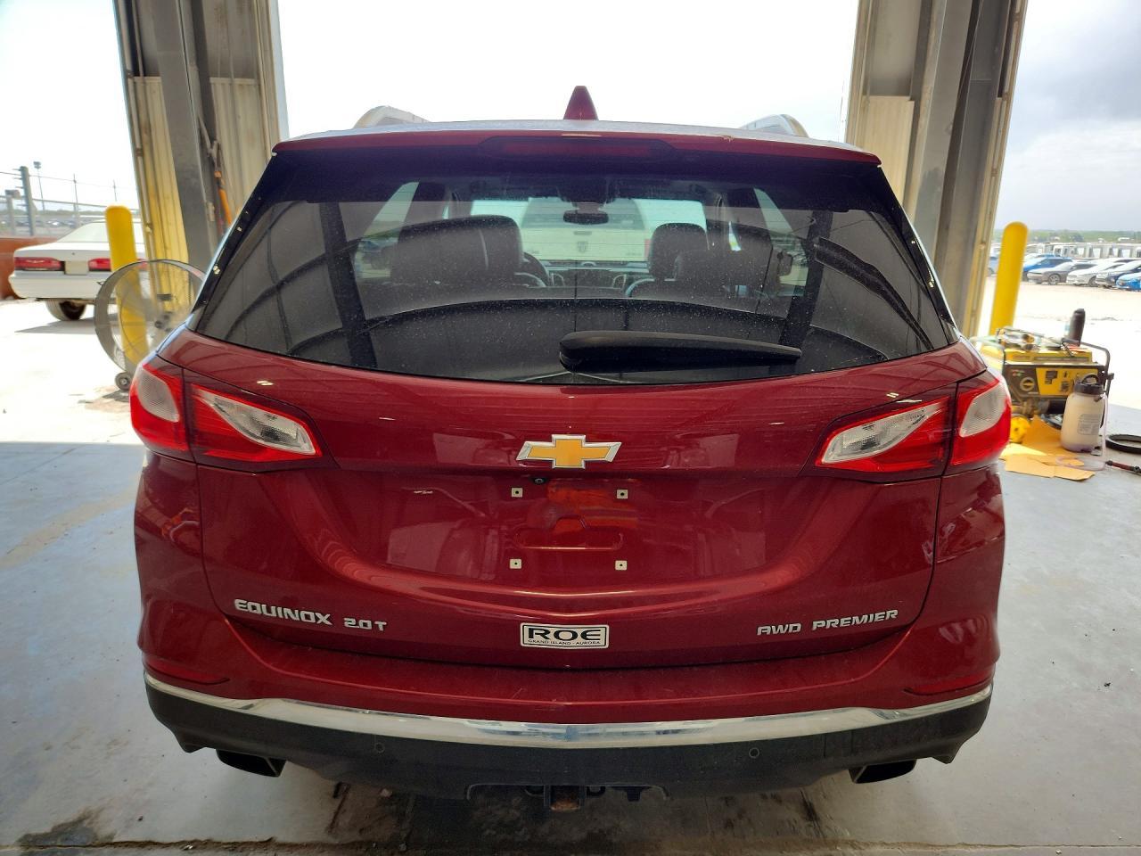 2020 Chevrolet Equinox Premier - Image 6