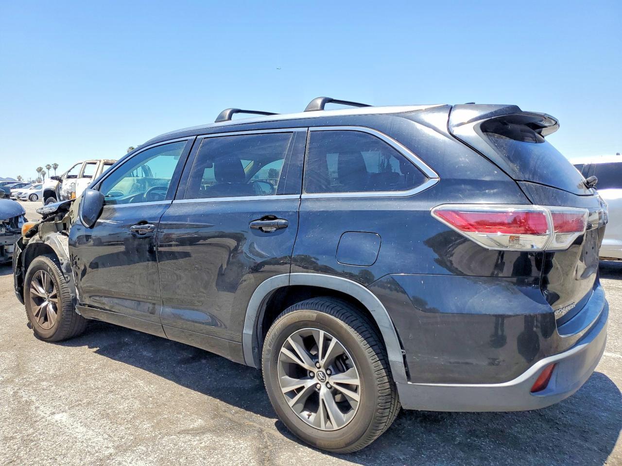 2016 Toyota Highlander Xle - Фото 2