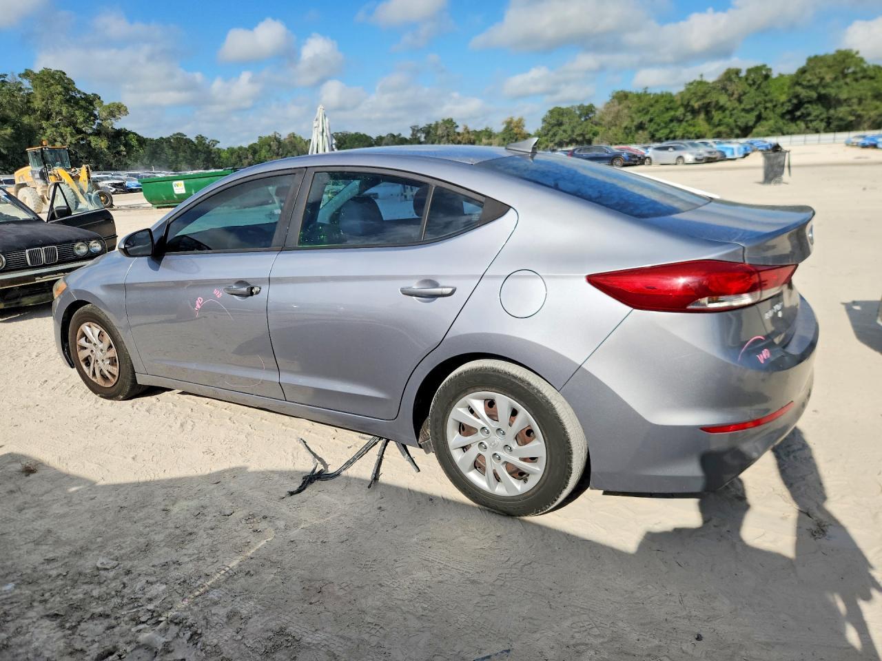 2017 Hyundai Elantra Se - Фото 2