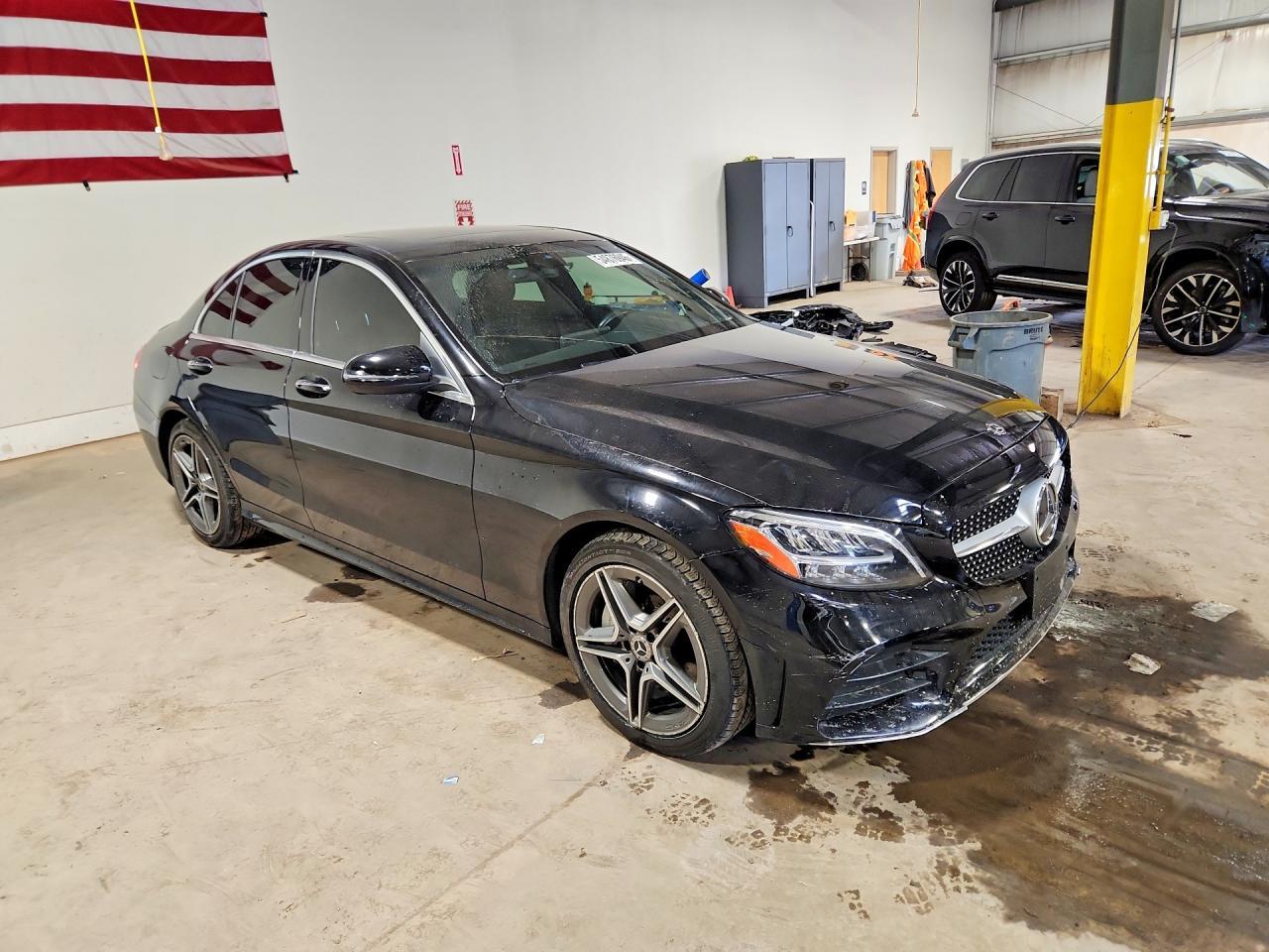 2020 Mercedes-Benz C 300 4Matic - Фото 4