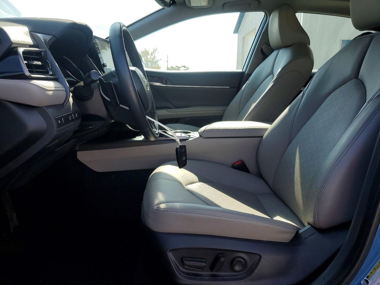 2023 Toyota Camry Xse - Image 7