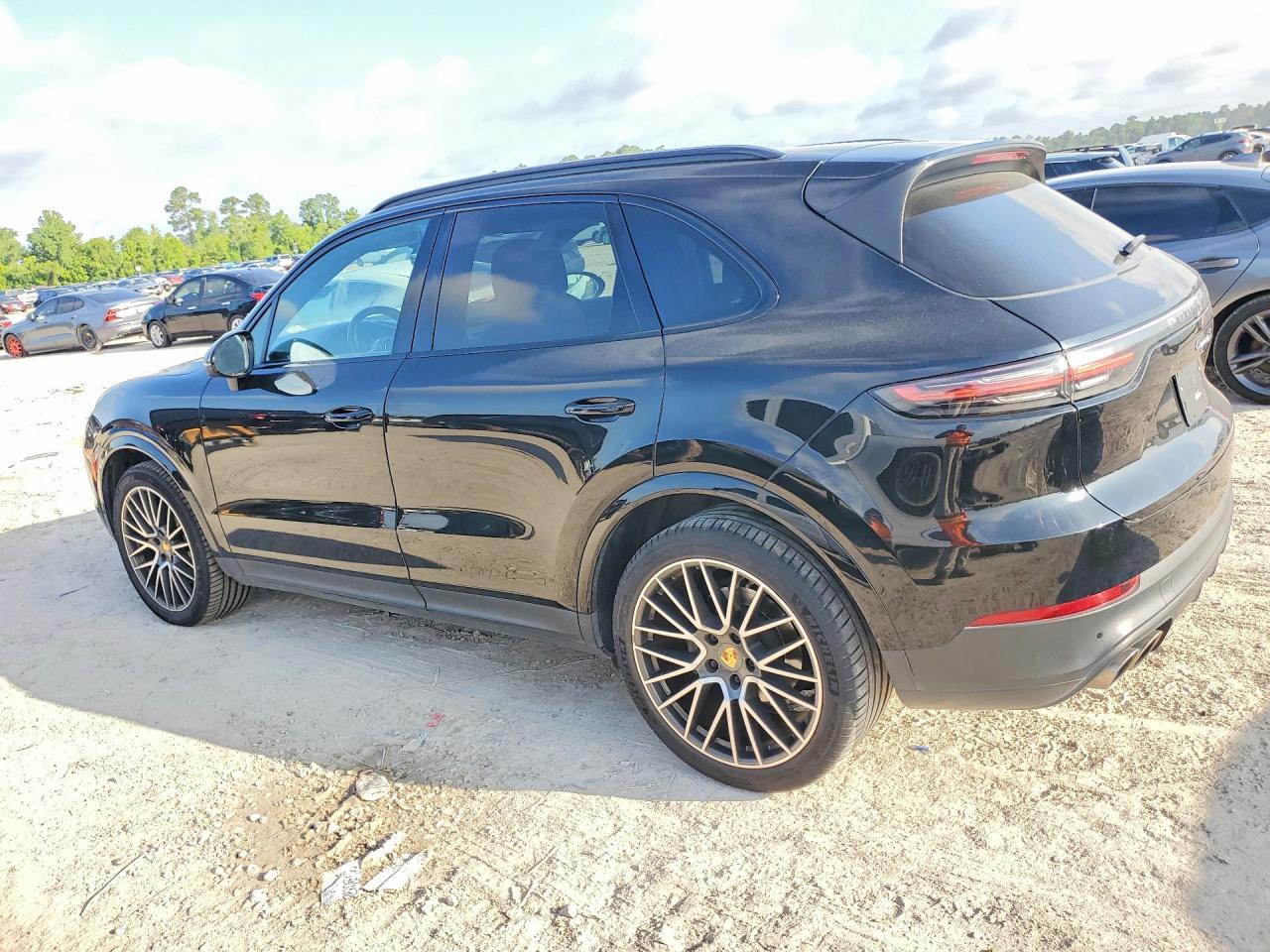 2021 Porsche Cayenne S - Image 2
