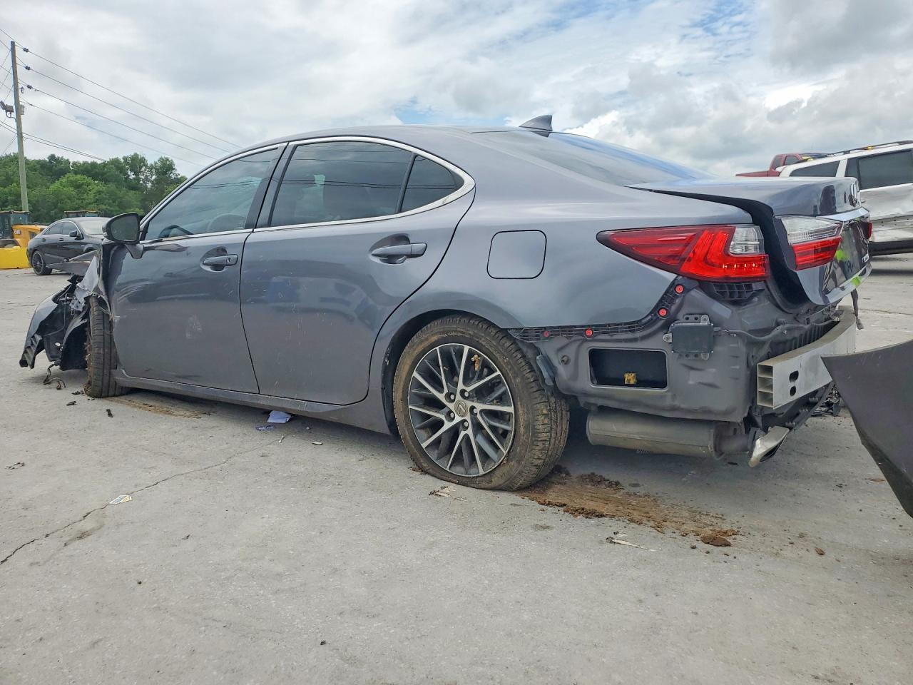 2016 Lexus Es 350 - Image 2