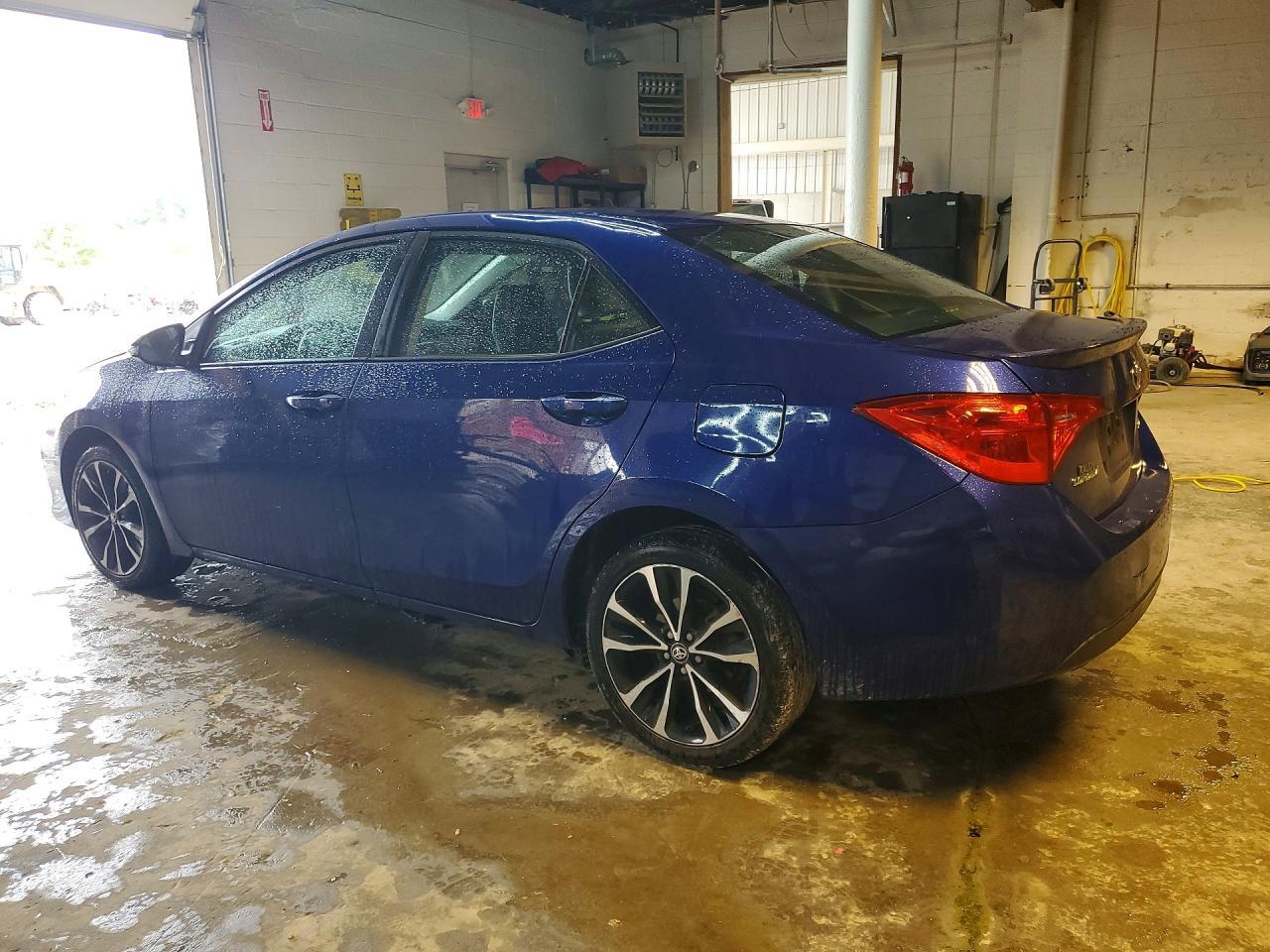 2017 Toyota Corolla Se - Image 2