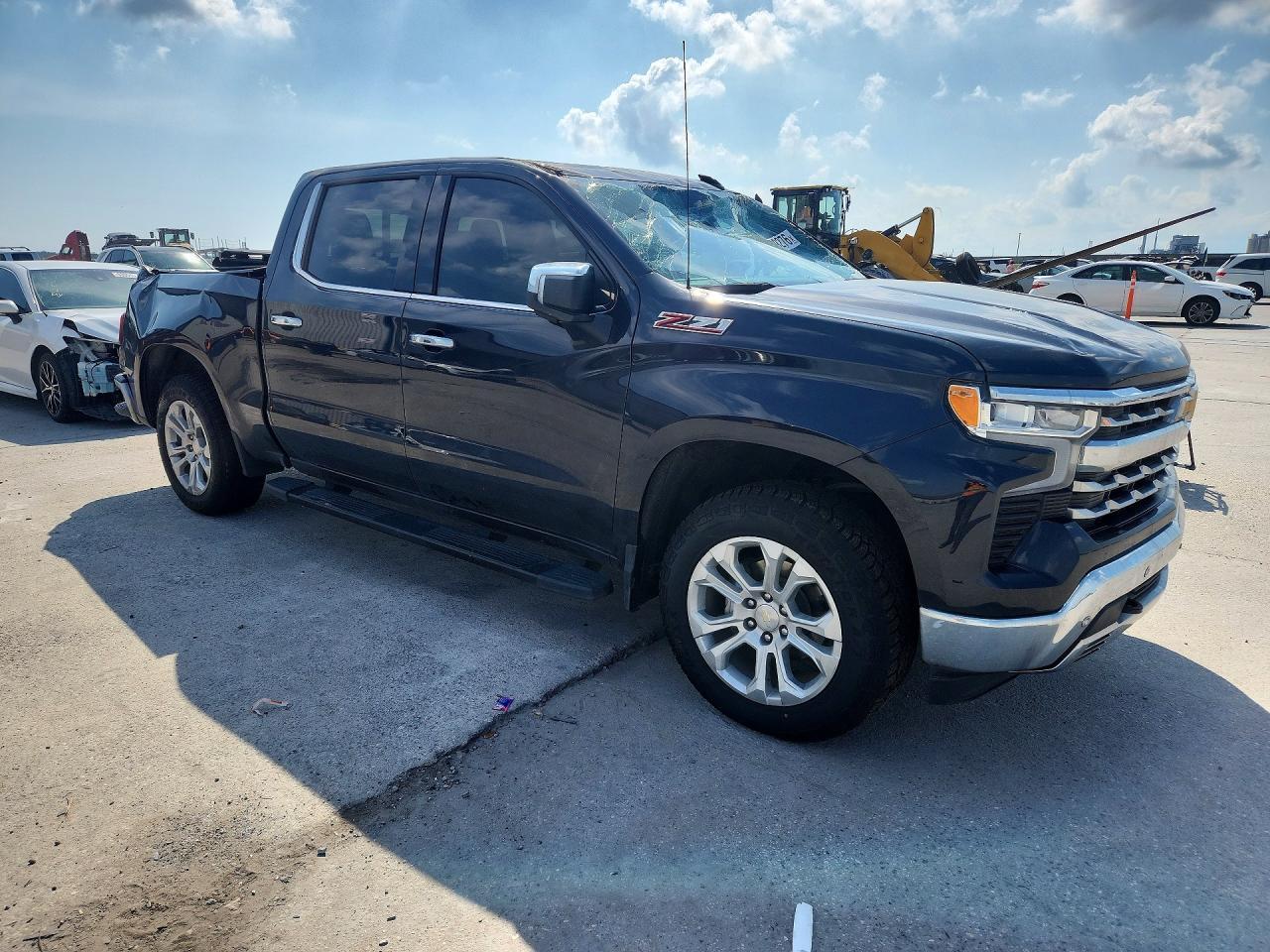 2023 Chevrolet Silverado K1500 Ltz - Фото 4