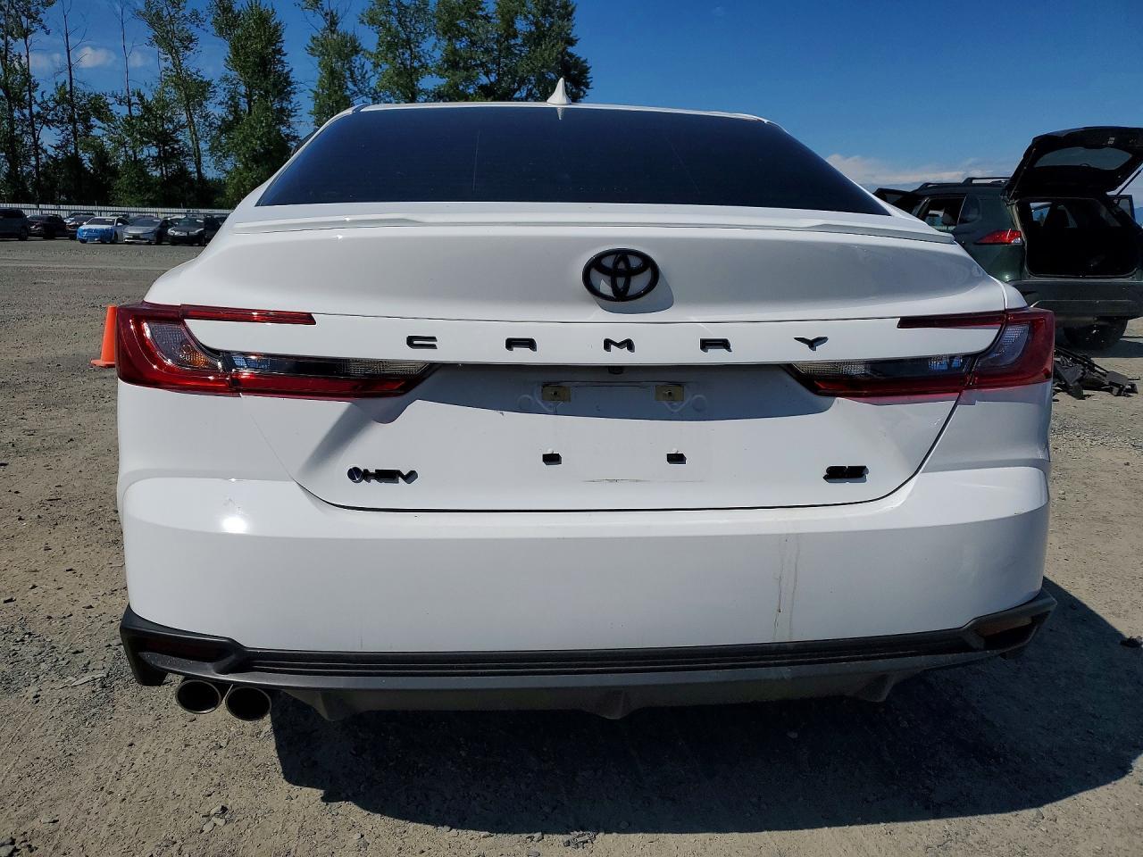 2025 Toyota Camry - Фото 6