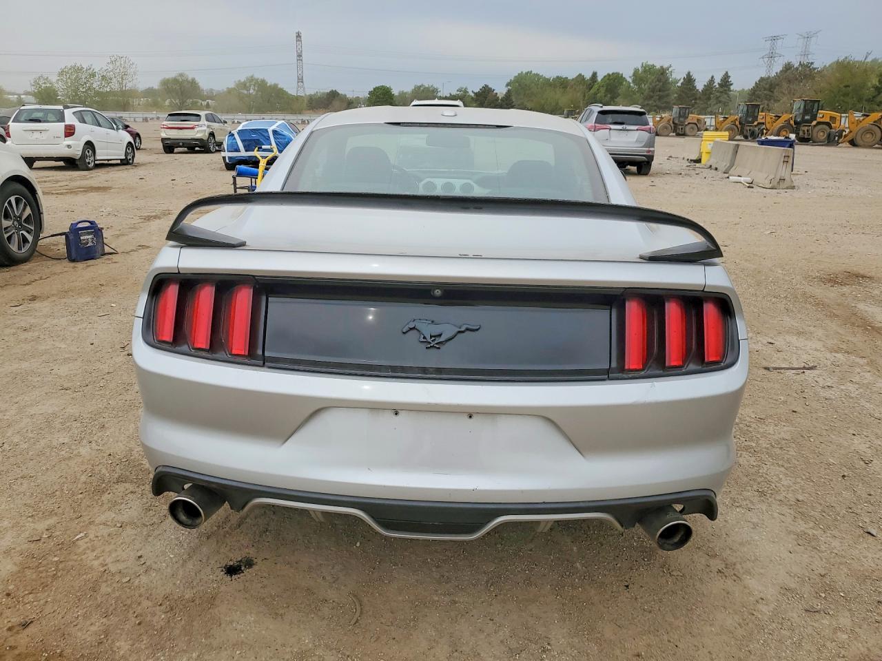 2017 Ford Mustang - Фото 6
