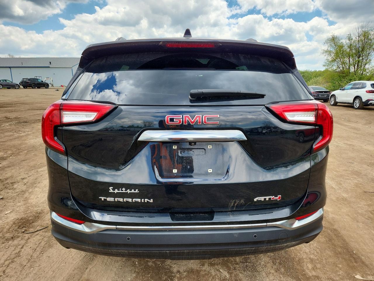 2024 GMC Terrain At4 - Фото 6