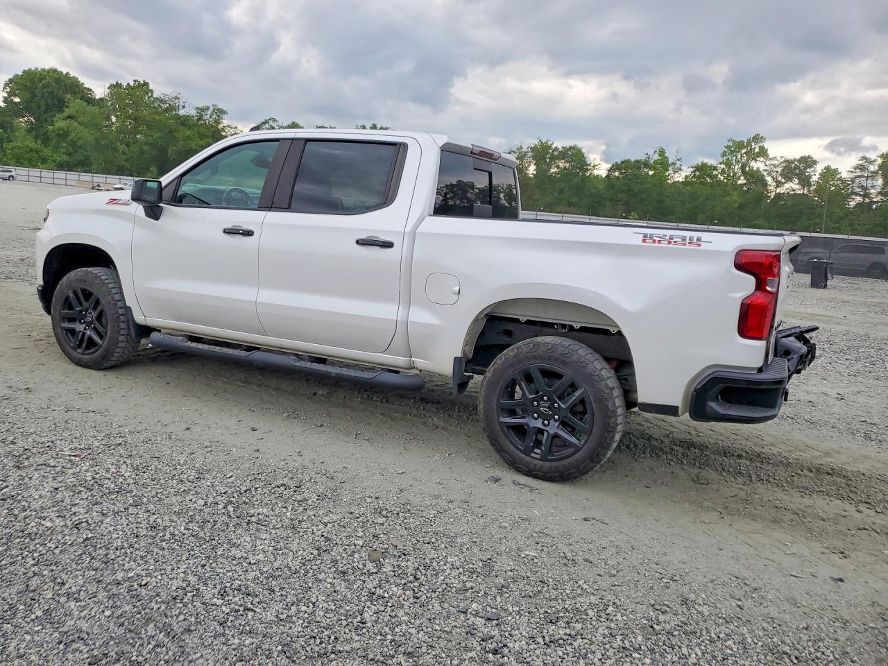 2021 Chevrolet Silverado K1500 Lt Trail Boss - Фото 2