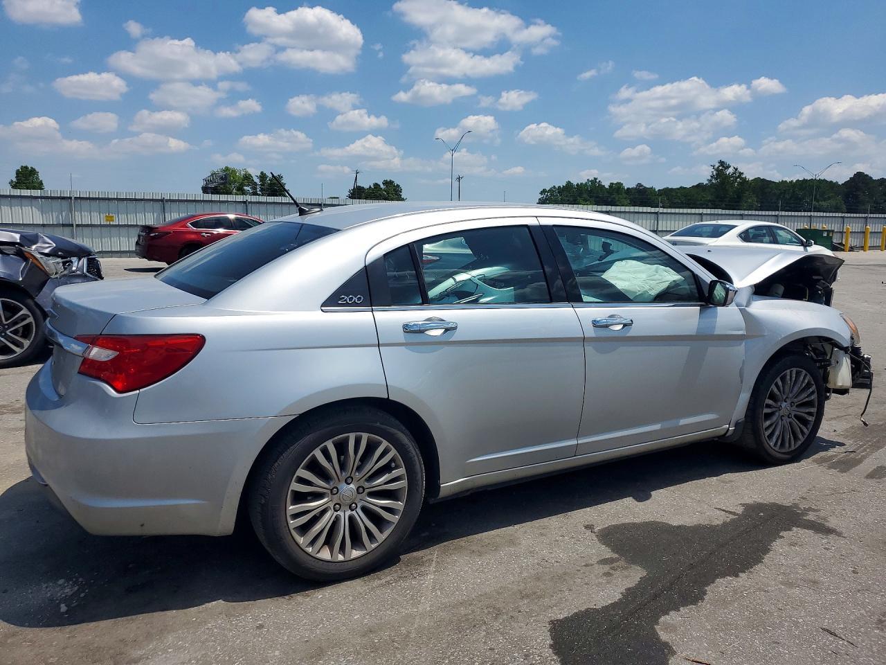 2012 Chrysler 200 Limited - Фото 3