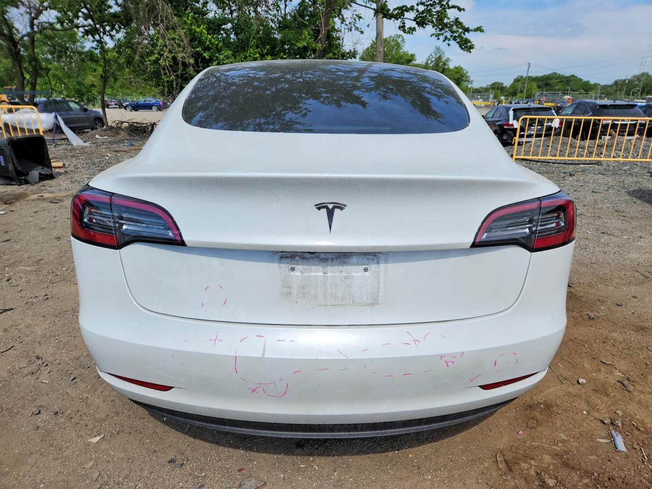 2023 Tesla Model 3 - Фото 6