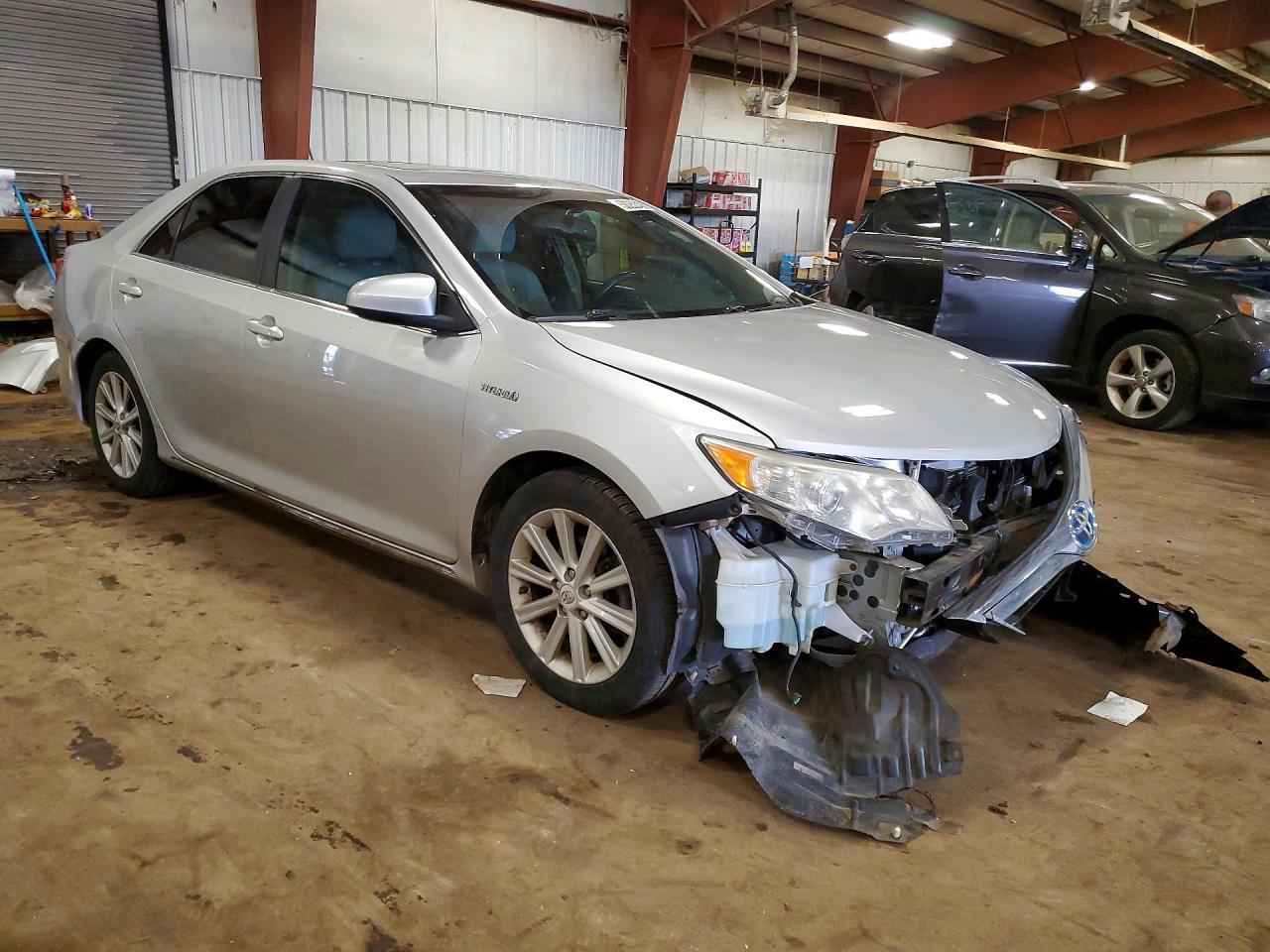 2012 Toyota Camry Hybrid Xle - Image 4
