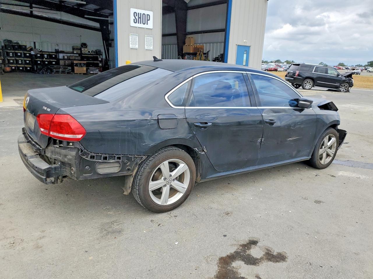 2014 Volkswagen Passat Se - Фото 3