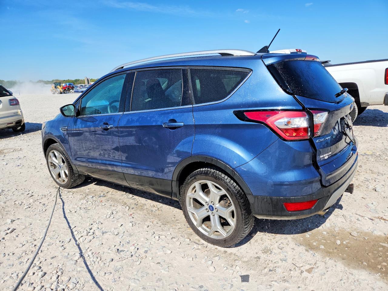 2018 Ford Escape Titanium - Фото 2