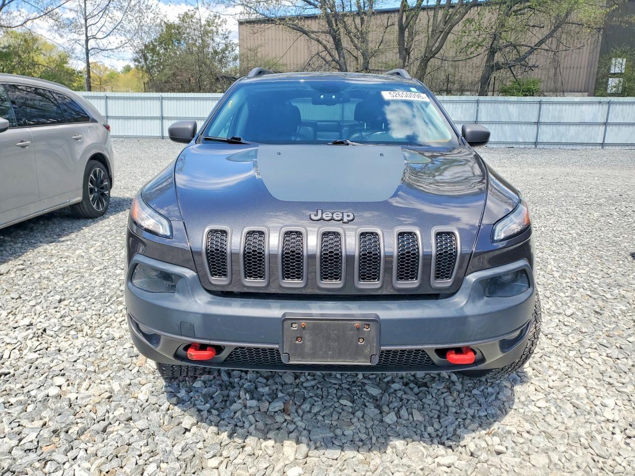 2016 Jeep Cherokee Trailhawk - Image 5