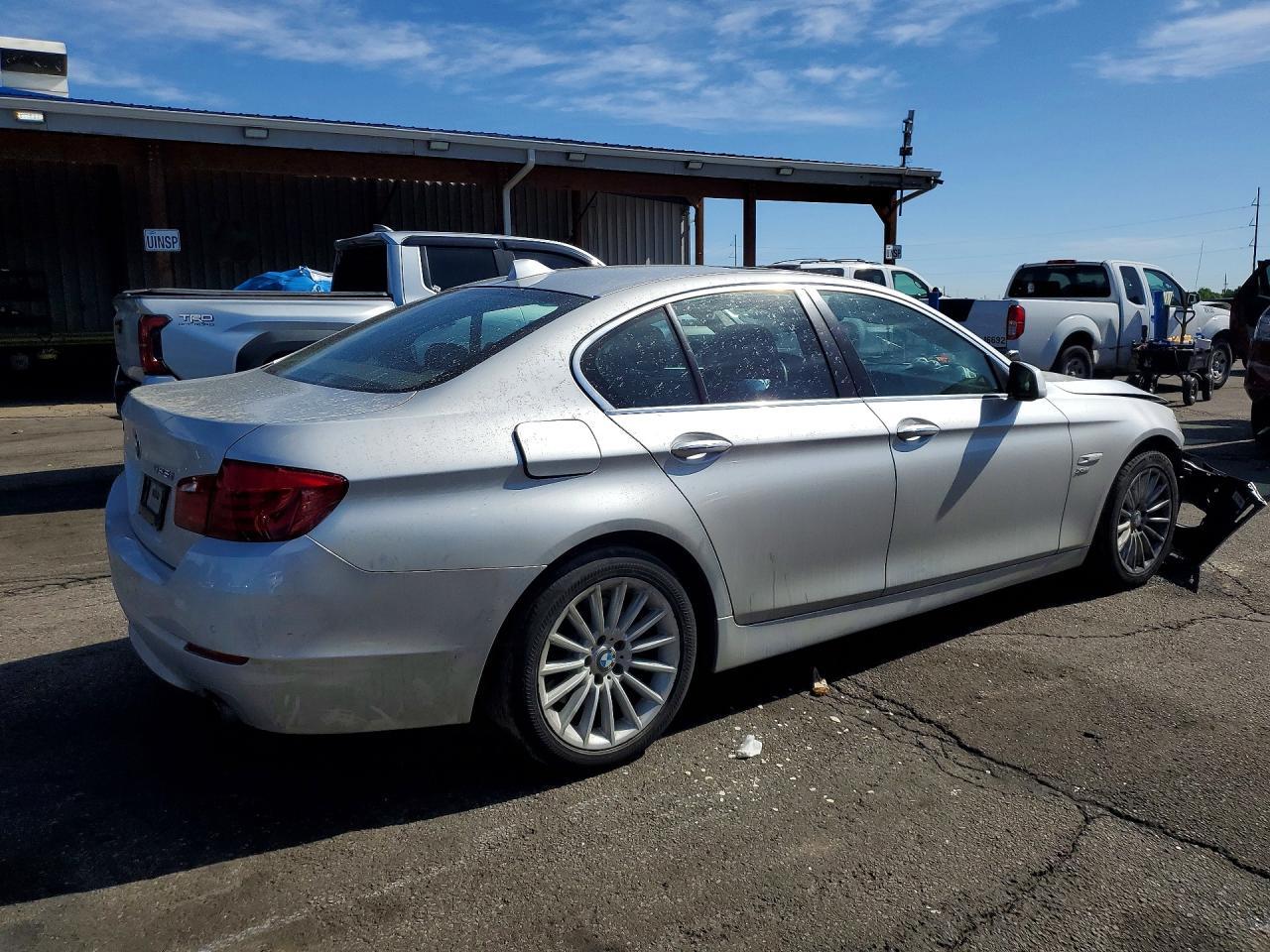 2012 BMW 535 Xi - Фото 3
