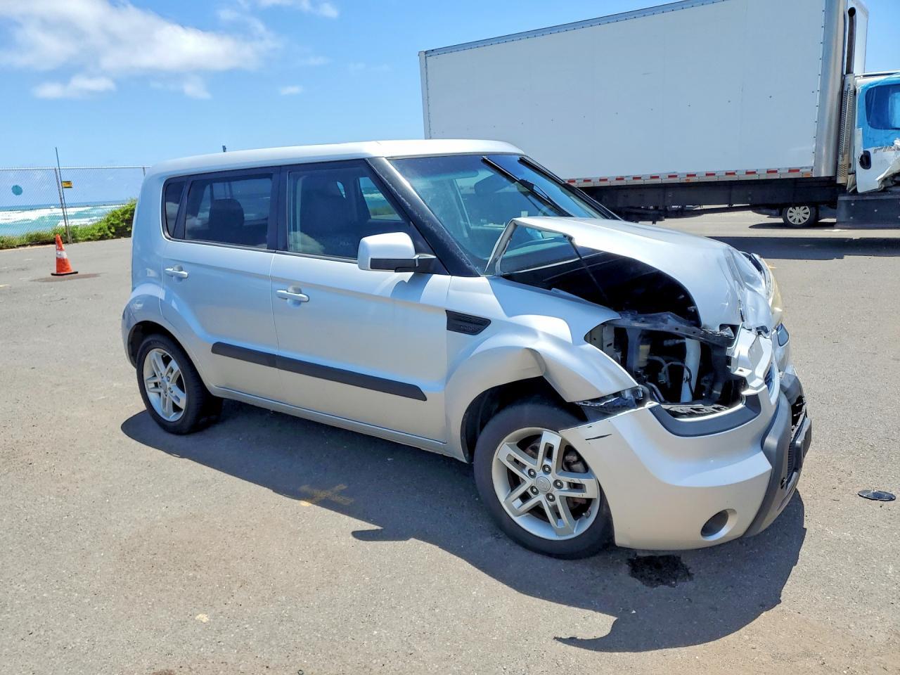 2011 Kia Soul + - Image 4