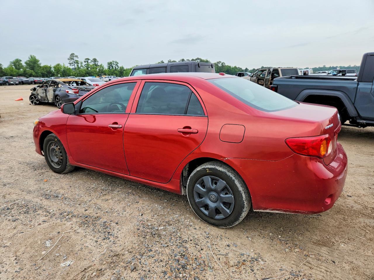2010 Toyota Corolla Le - Фото 2