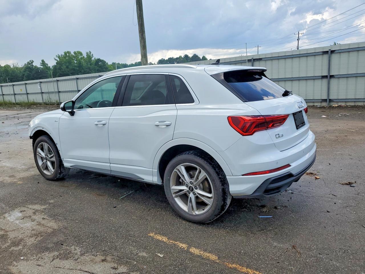 2023 Audi Q3 Premium Plus S Line 45 - Фото 2