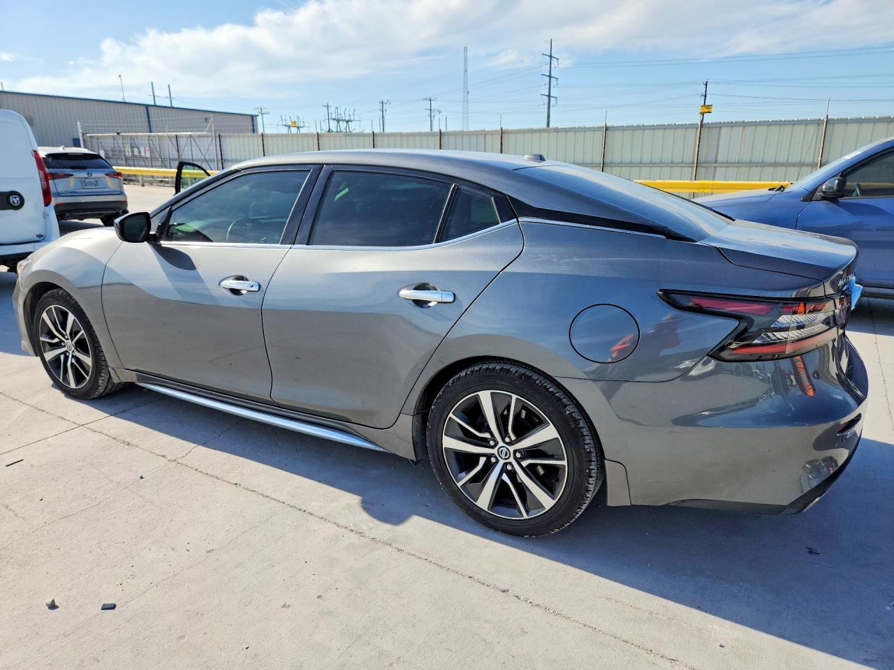 2020 Nissan Maxima S - Image 2