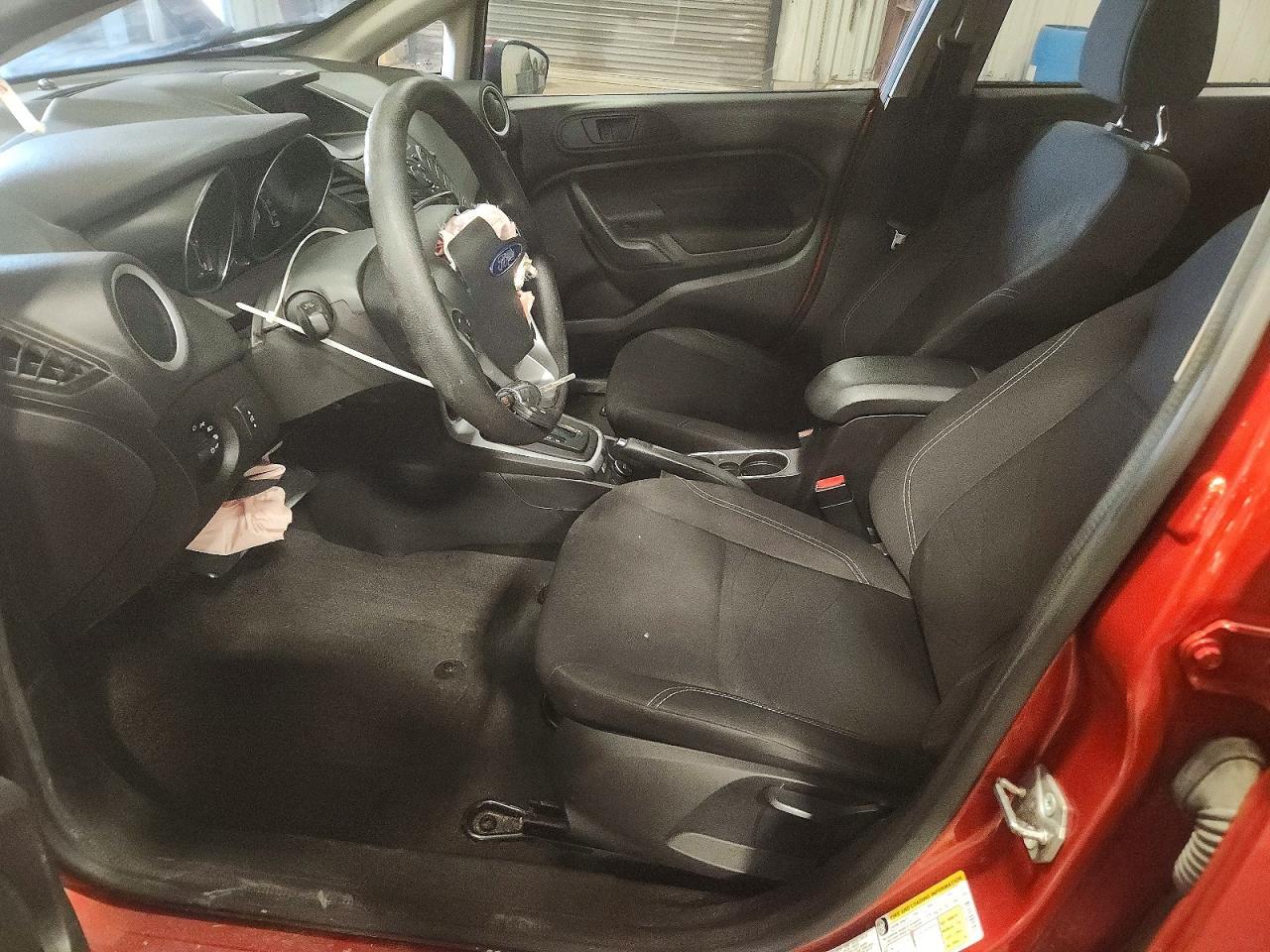 2019 Ford Fiesta Se - Image 7