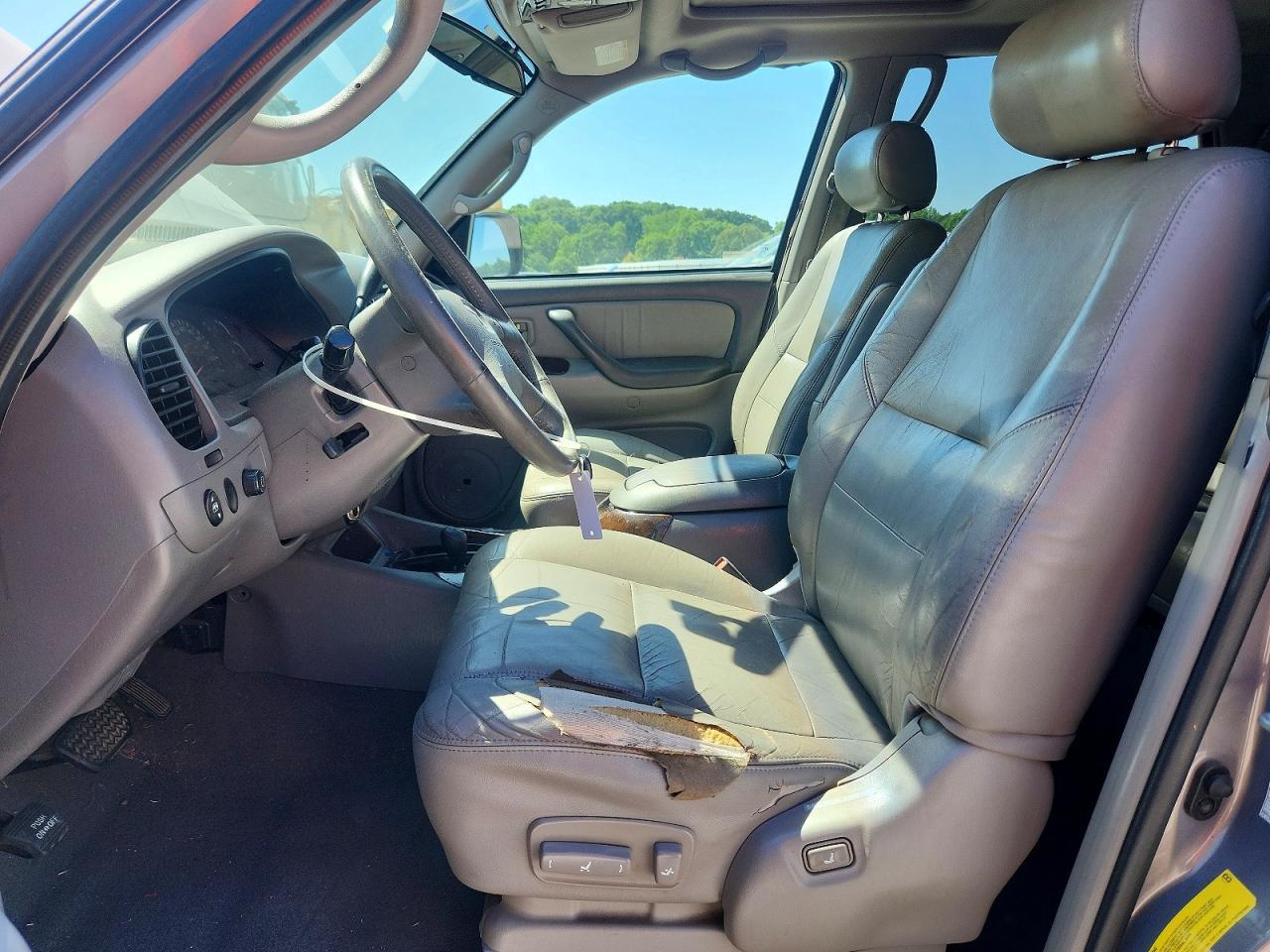 2002 Toyota Sequoia Limited - Image 7