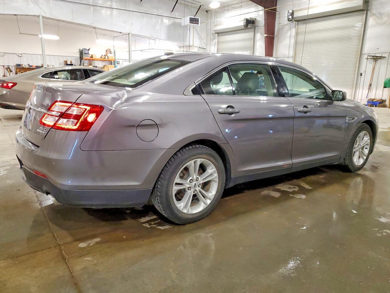 2013 Ford Taurus Sel - Фото 3