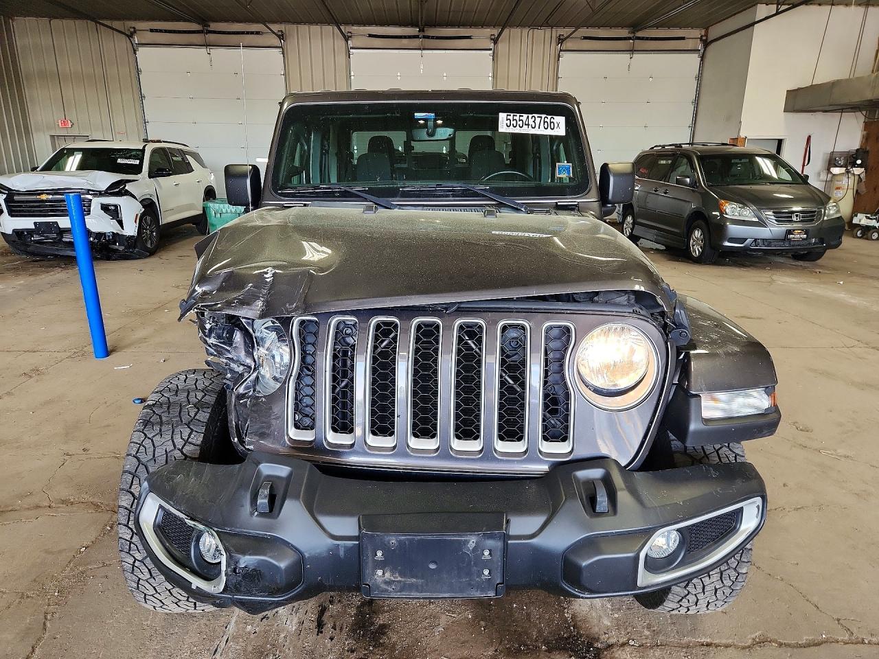 2022 Jeep Gladiator Overland - Image 5