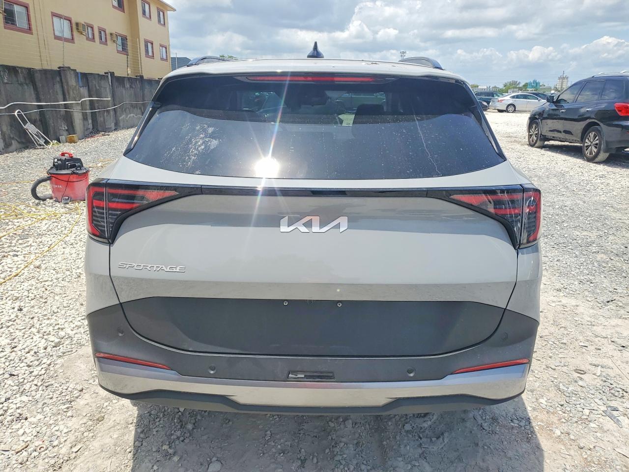 2026 Kia Sportage Ex - Image 6