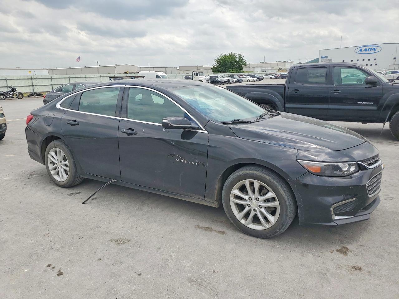 2018 Chevrolet Malibu Lt - Image 4