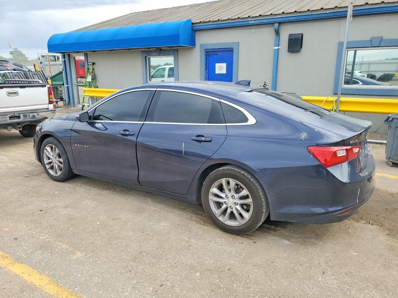 2016 Chevrolet Malibu Lt - Фото 2