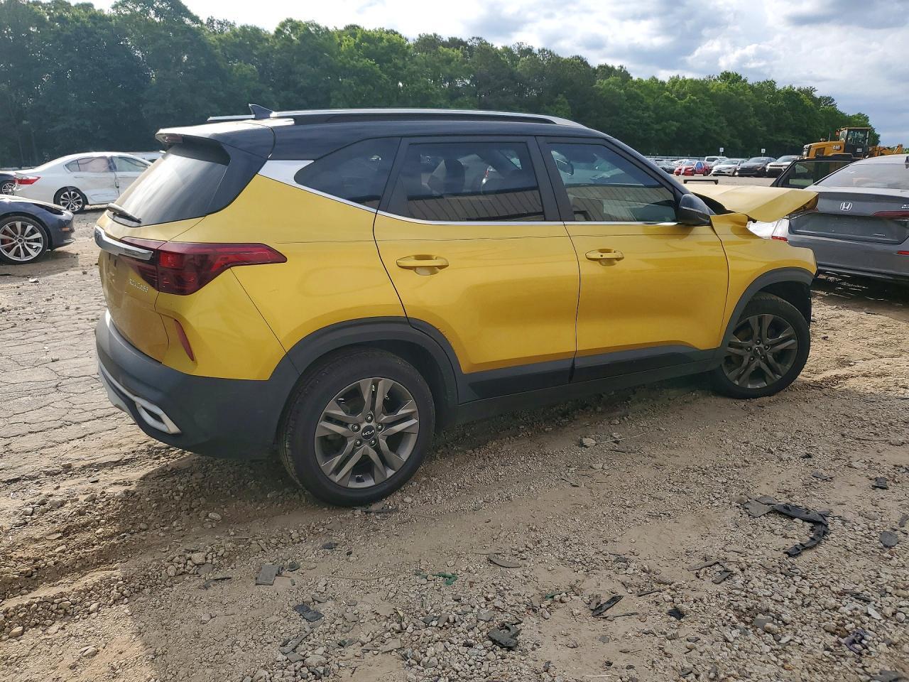 2022 Kia Seltos S - Image 3