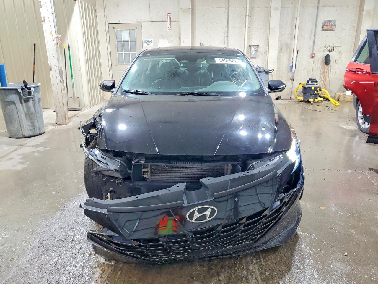 2021 Hyundai Elantra Limited - Image 5