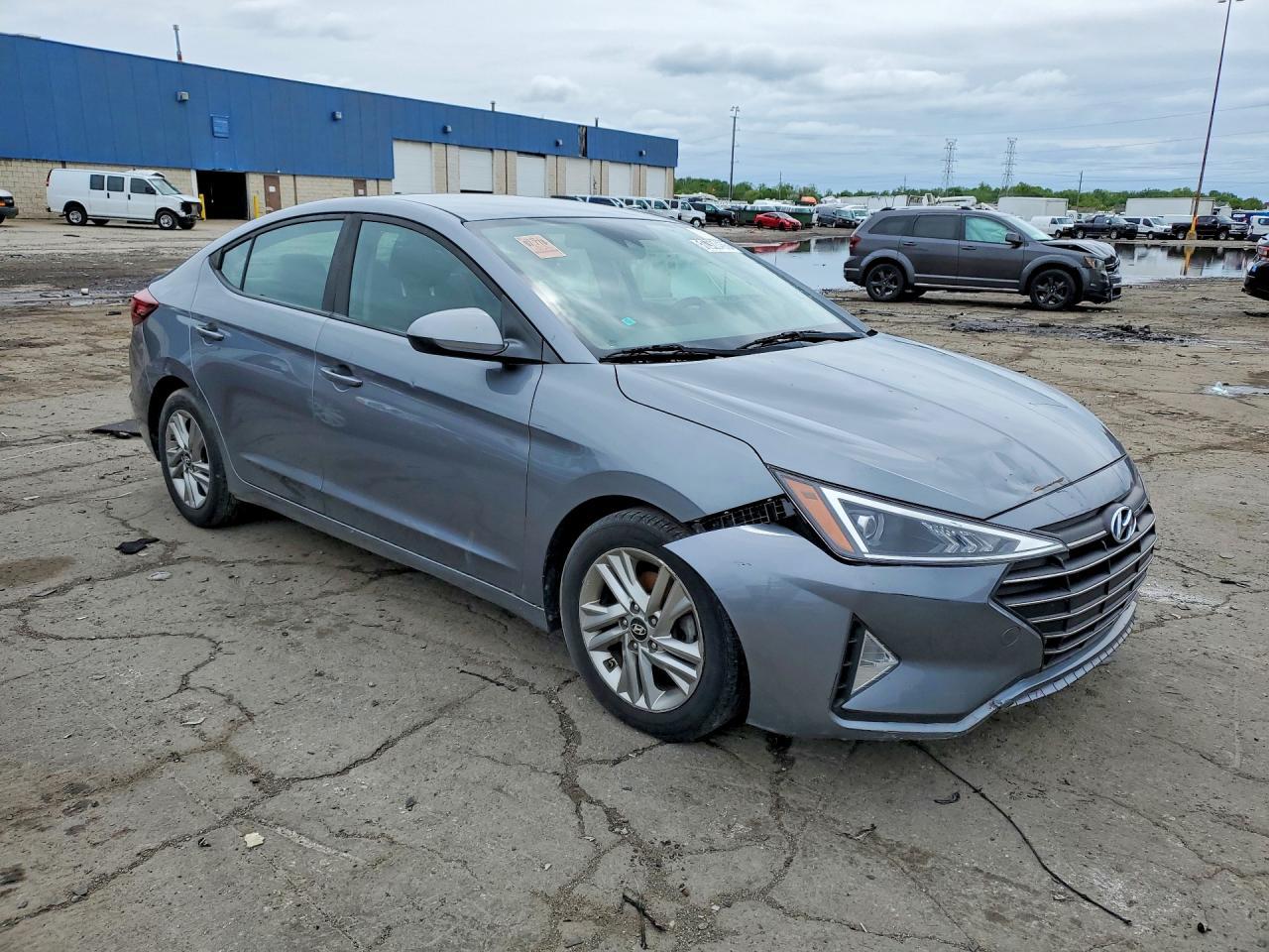 2019 Hyundai Elantra Sel - Фото 4