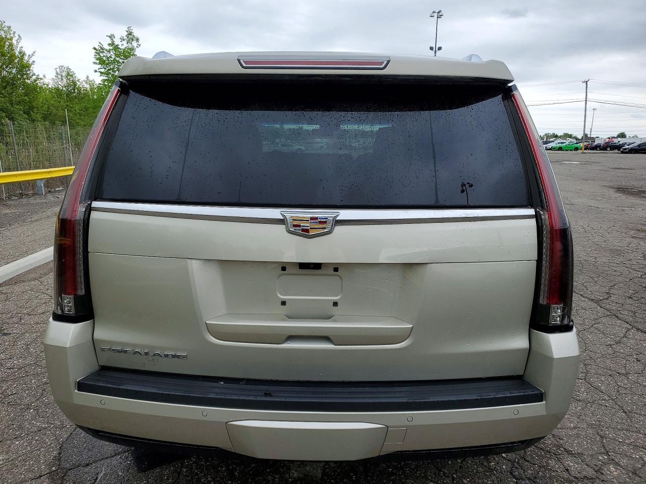 2017 Cadillac Escalade Luxury - Фото 6