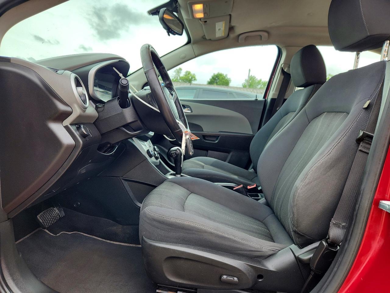 2017 Chevrolet Sonic Lt - Фото 7
