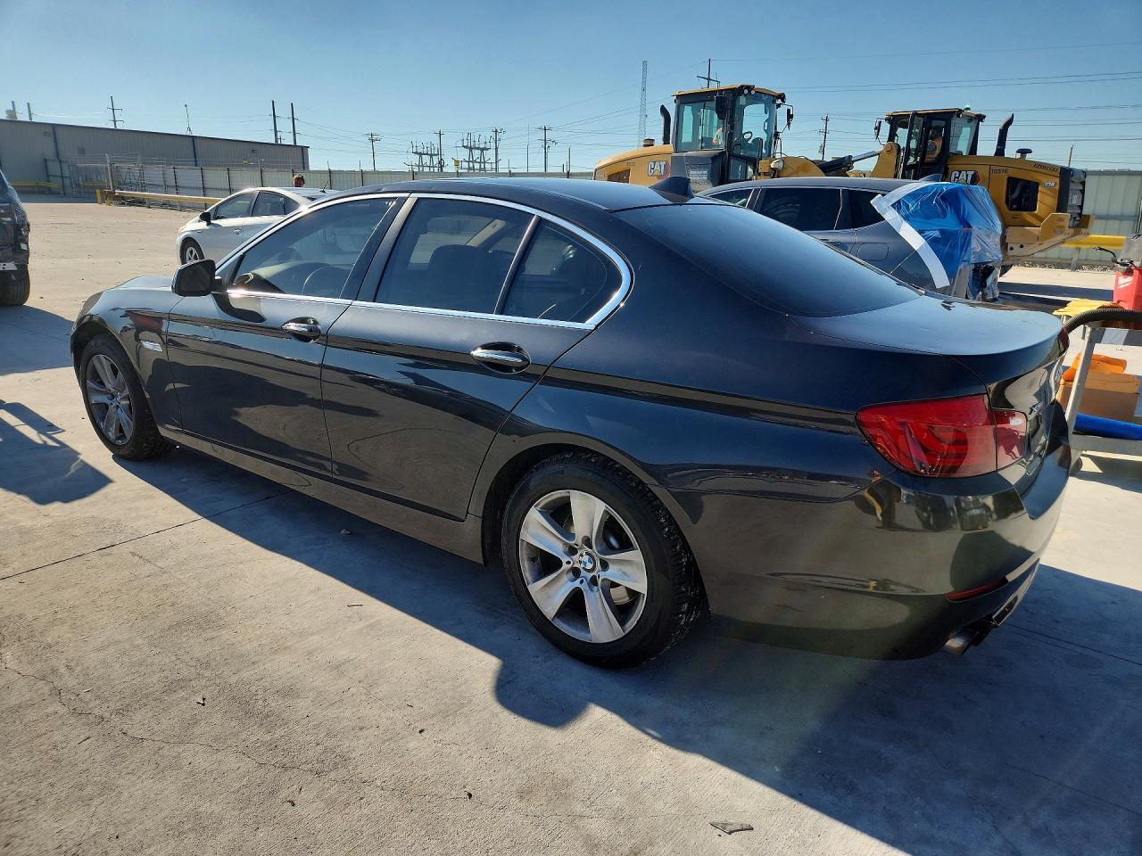 2013 BMW 528 Xi - Image 2