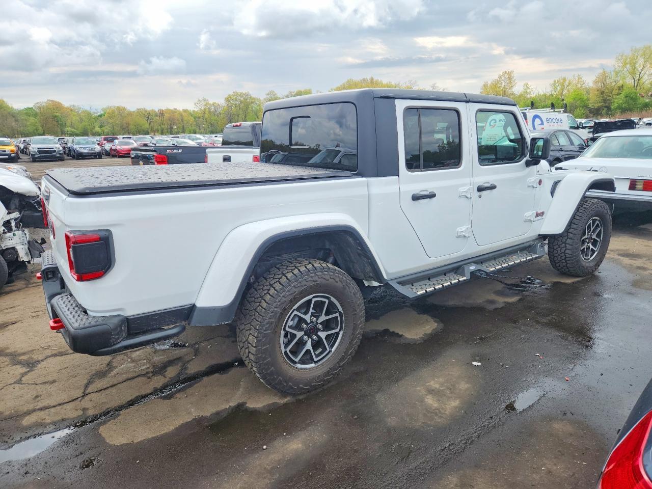 2025 Jeep Gladiator Rubicon - Фото 3