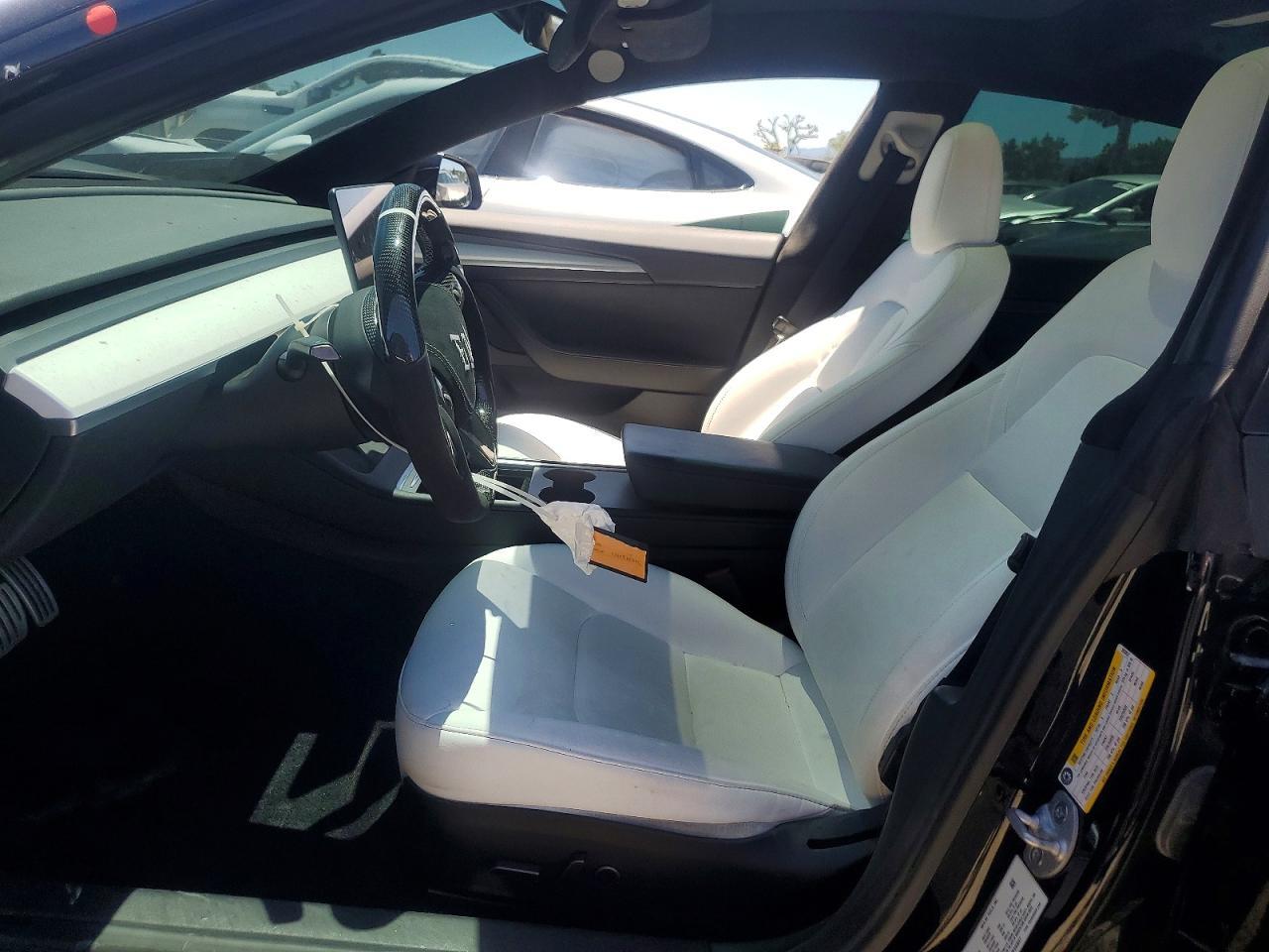 2023 Tesla Model 3 - Фото 7