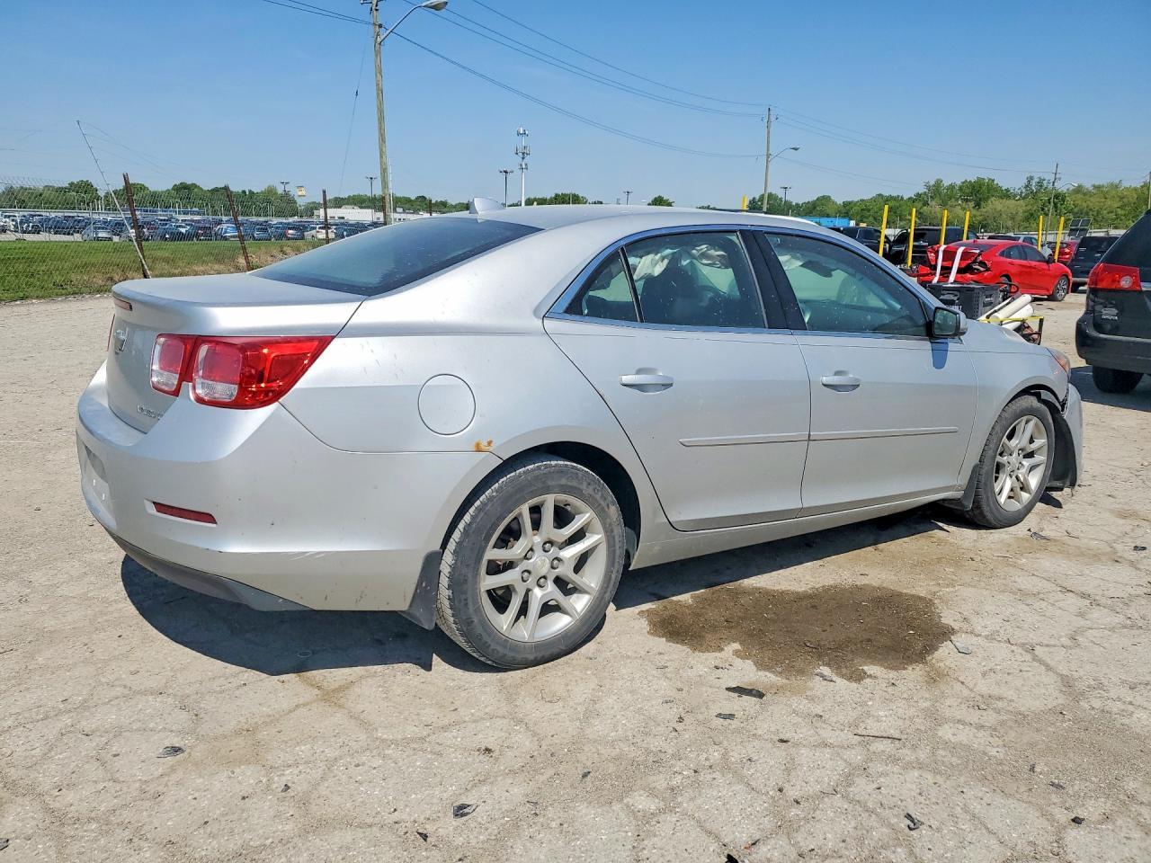 2014 Chevrolet Malibu 1Lt - Image 3